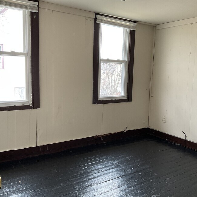 Building Photo - 2937 N 12th