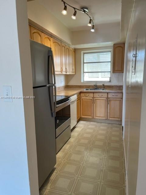 Foto del edificio - 7364 SW 82nd St