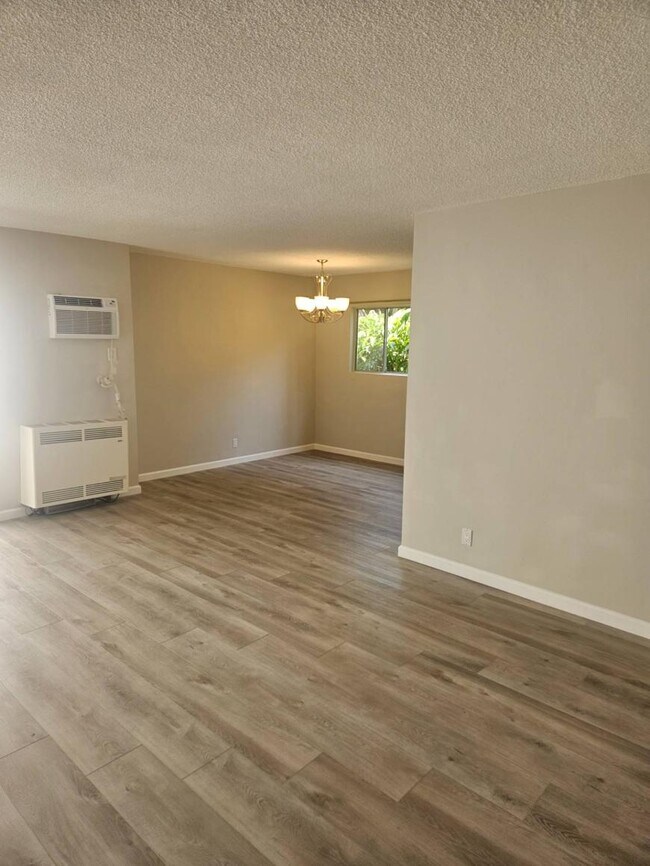 Foto del edificio - 1.0 bedroom in West Hollywood California 9...