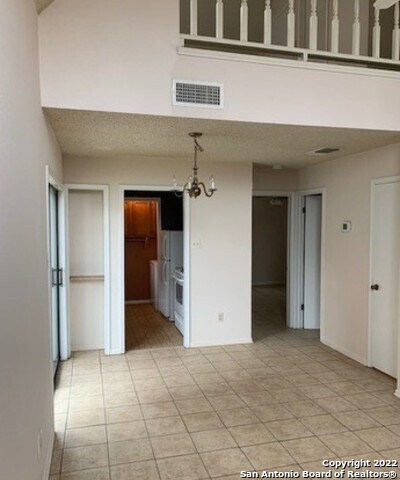 Building Photo - 6330 Cambridge Dr