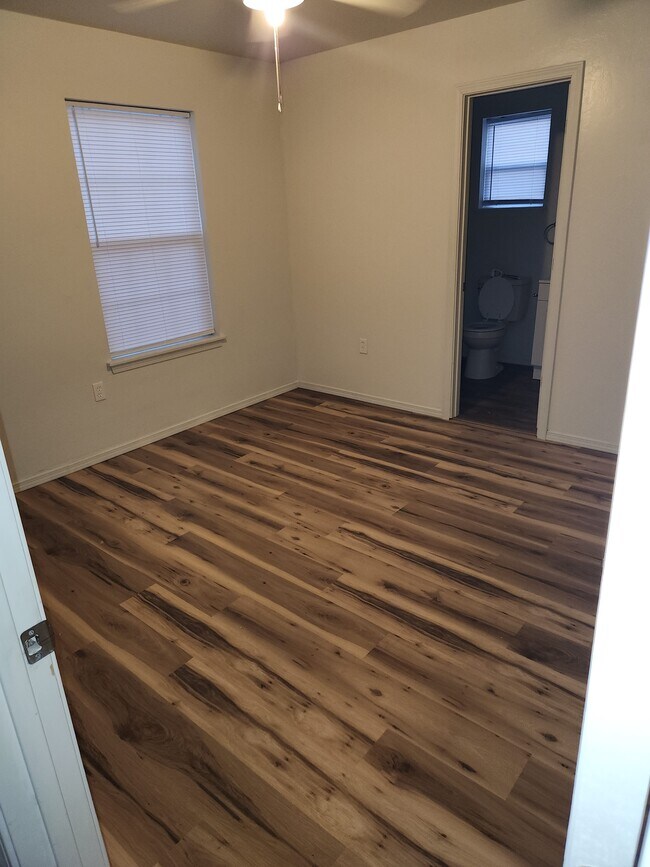 Foto del edificio - 1307 S Iowa Ave