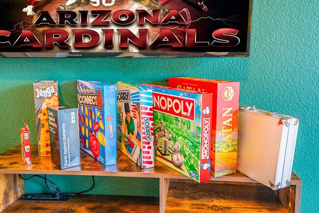 Building Photo - 6610 N 93rd Ave