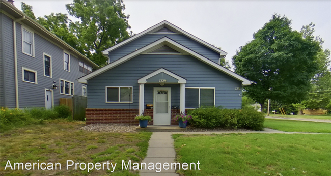 4 br, 2 bath House - 1229 Colorado photo'