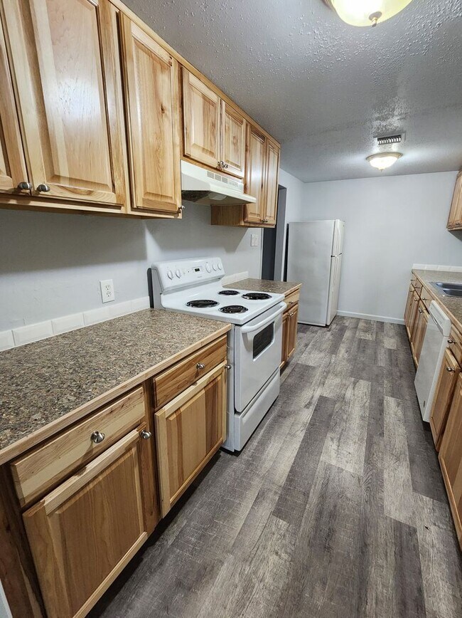 Foto del edificio - 3 Bedroom Home in Santa Clara!!