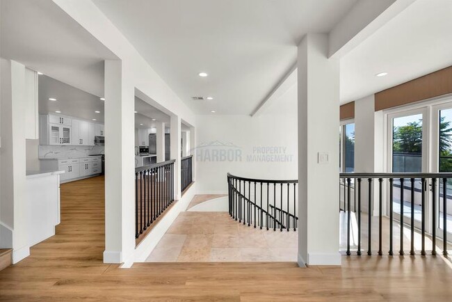 Foto del edificio - 1245 Vía Landeta