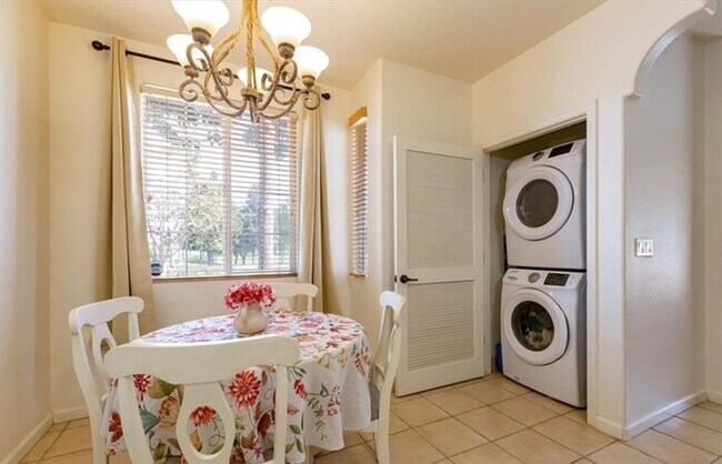 Foto del edificio - 3bedr 2bath Condo In a quiet location
