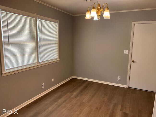 Building Photo - 3 br, 1.5 bath House - 504 Hobson Place