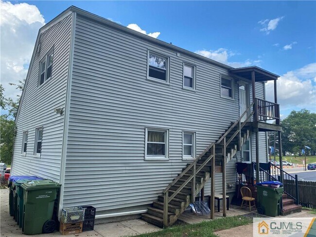 Building Photo - 46 Blossom St