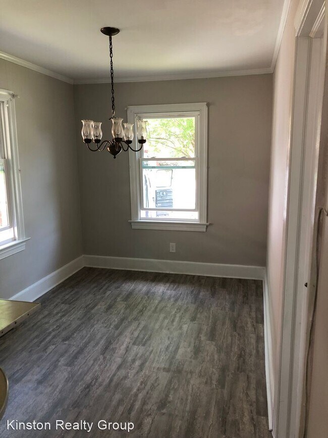 Foto del edificio - 3 br, 1 bath House - 202 Heard St.