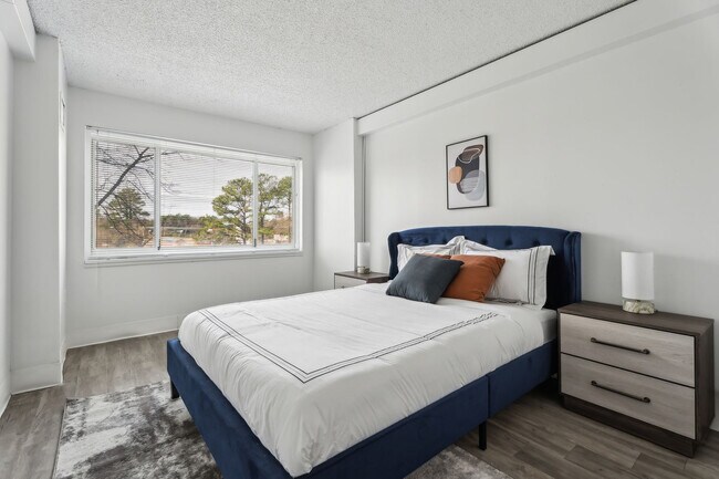 Foto del edificio - 1711 Bellevue Ave