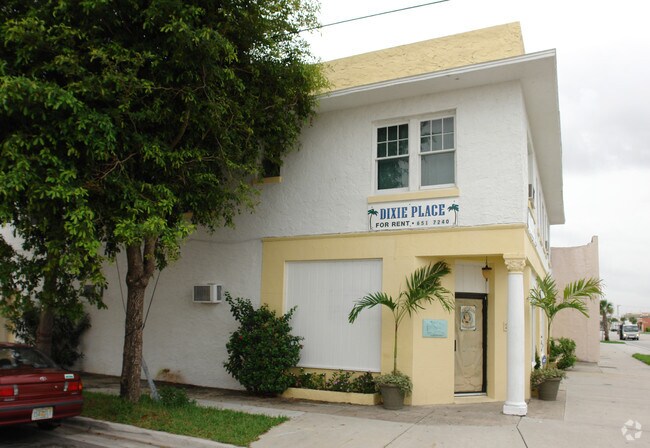 Building Photo - Lara Lena Apartments