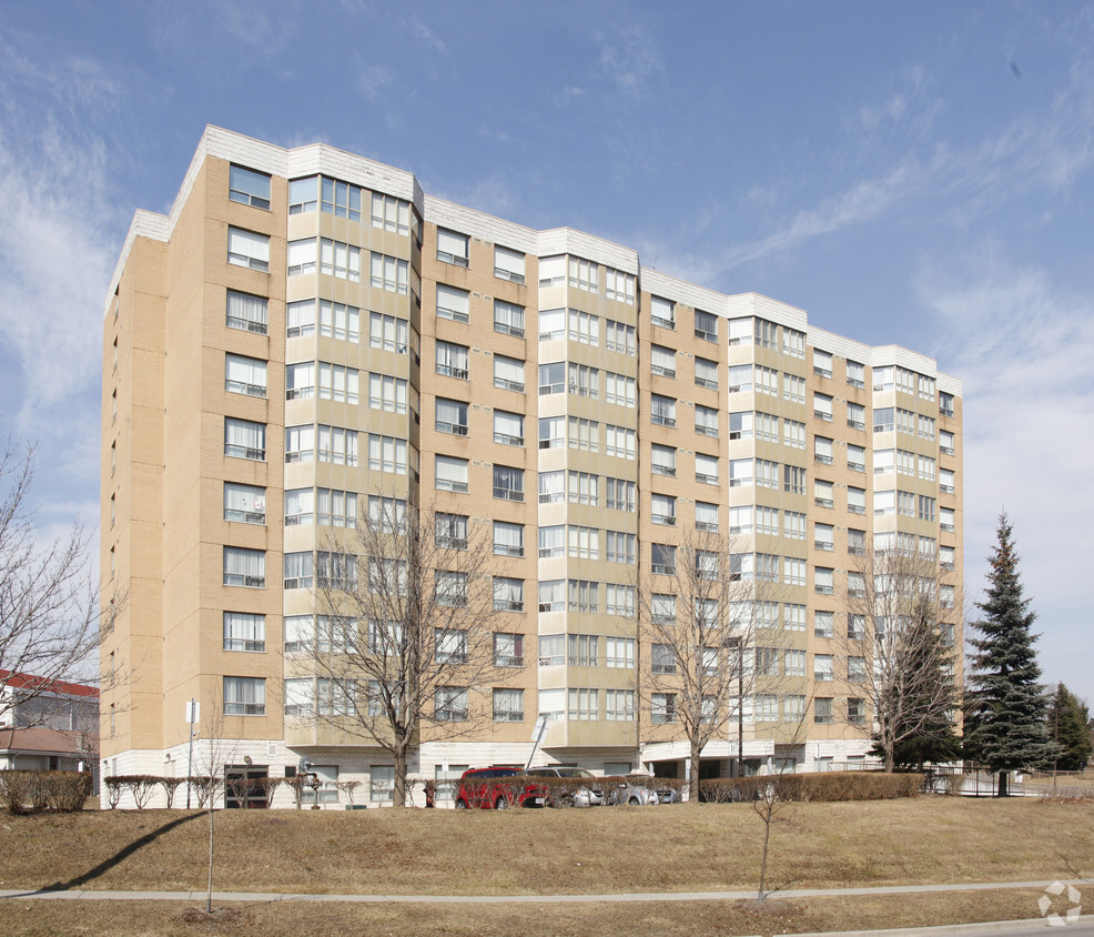 Primary Photo - Maple Leaf Drive Senior Residence