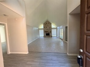 Building Photo - 1607 Chestnut Ridge Rd
