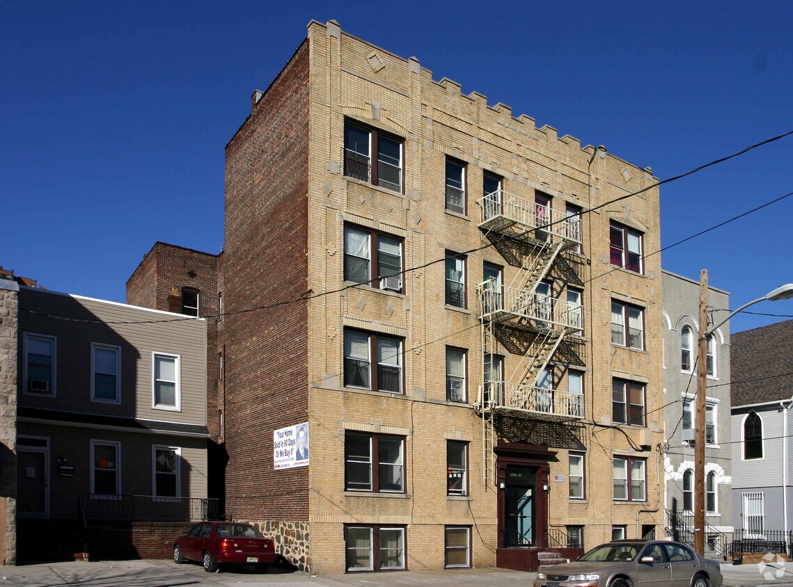 Building Photo - 2207 New York Ave