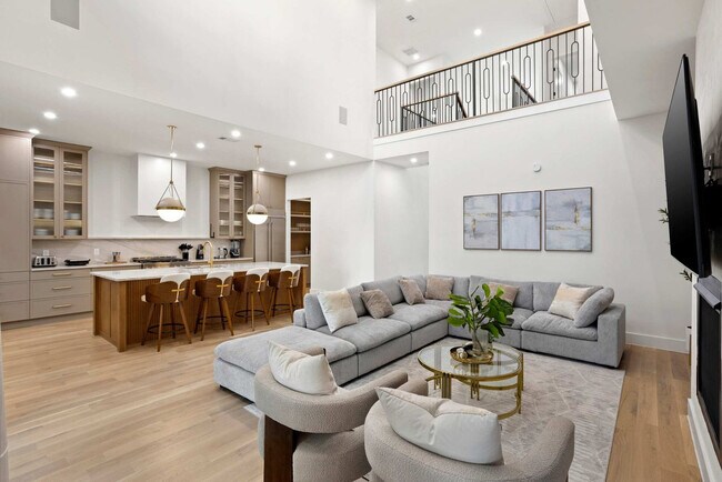 Foto del edificio - 8922 San Benito Way