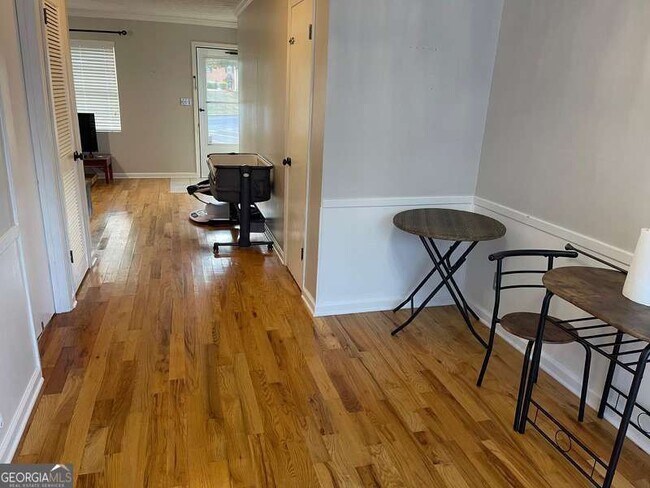 Foto del edificio - 407 Northdale Ct