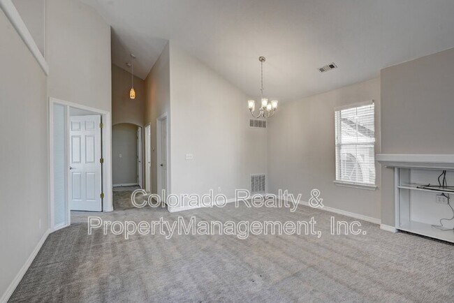 Building Photo - 4901 S Ammons St