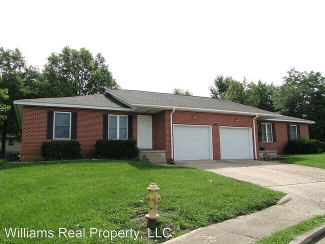 Building Photo - 810 Innsbrook Dr