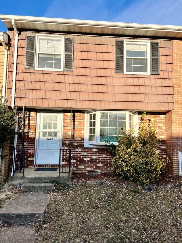 8620 Ashby Ct, Marshall, VA 20115 House Rental in Marshall, VA
