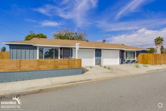 Building Photo - 2552 Violet St