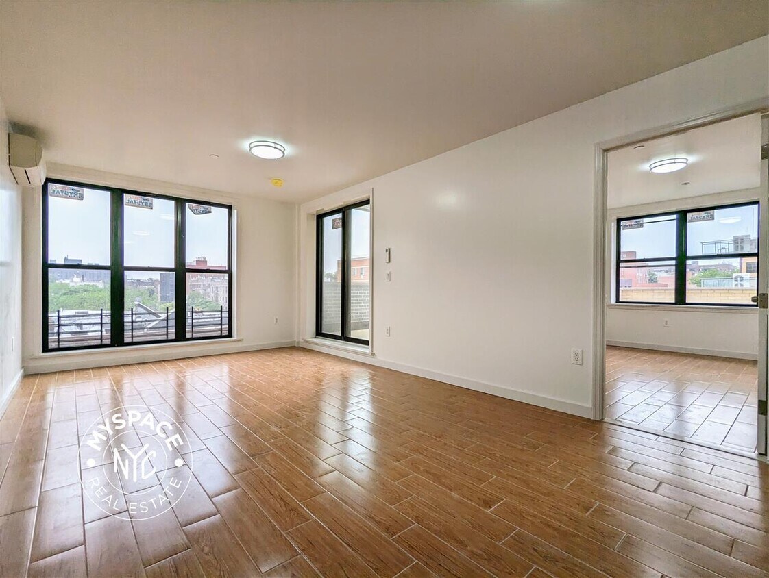 Foto principal - 4023 10th Ave