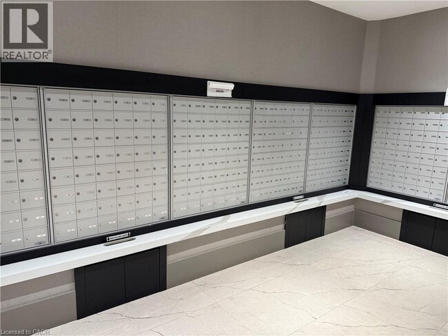 Building Photo - 55 Duke St W