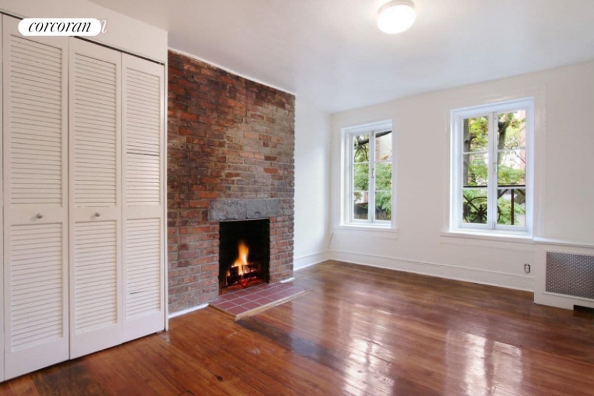 Primary Photo - 7 Minetta St