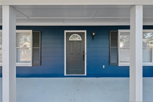Foto del edificio - 205 Brookford Ct