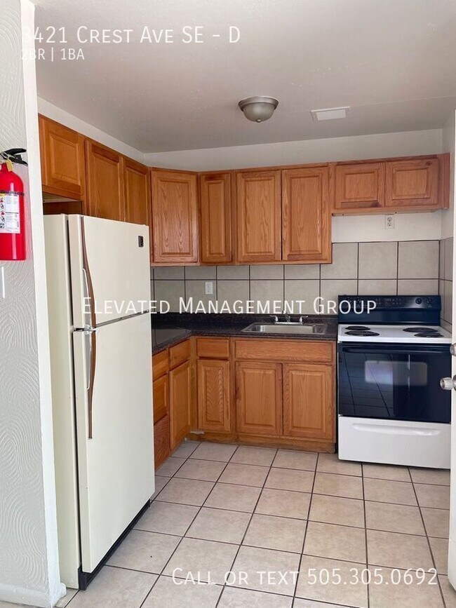 Foto del edificio - 3421 Crest Ave SE
