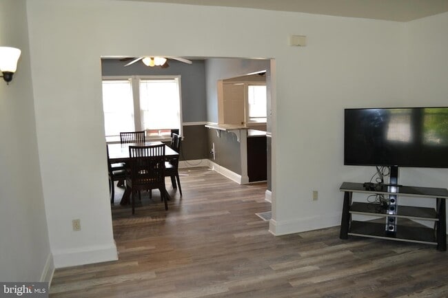 Foto del edificio - 5153 Frederick Ave