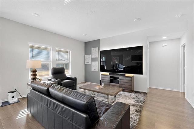 Foto del edificio - 4210 Showboat Ln