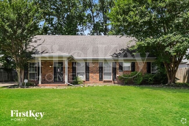 Building Photo - 2493 Tarbet Dr