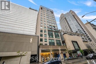 Building Photo - 102-102 Bloor St W