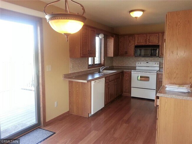 Foto del edificio - 502 Prairie Ln