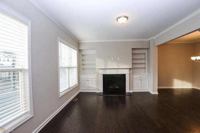 Building Photo - 591 Sunset Park Dr
