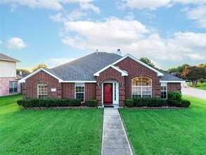 Building Photo - 5167 Berridge Ln