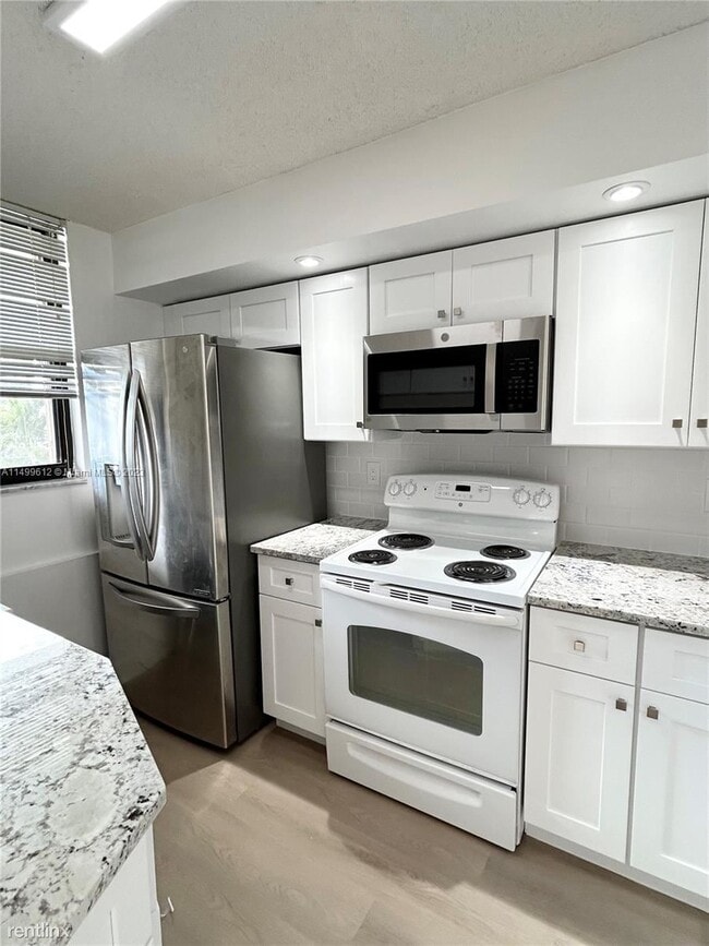 Building Photo - 2 br, 2 bath House - 3545 S Ocean Blvd Apt...