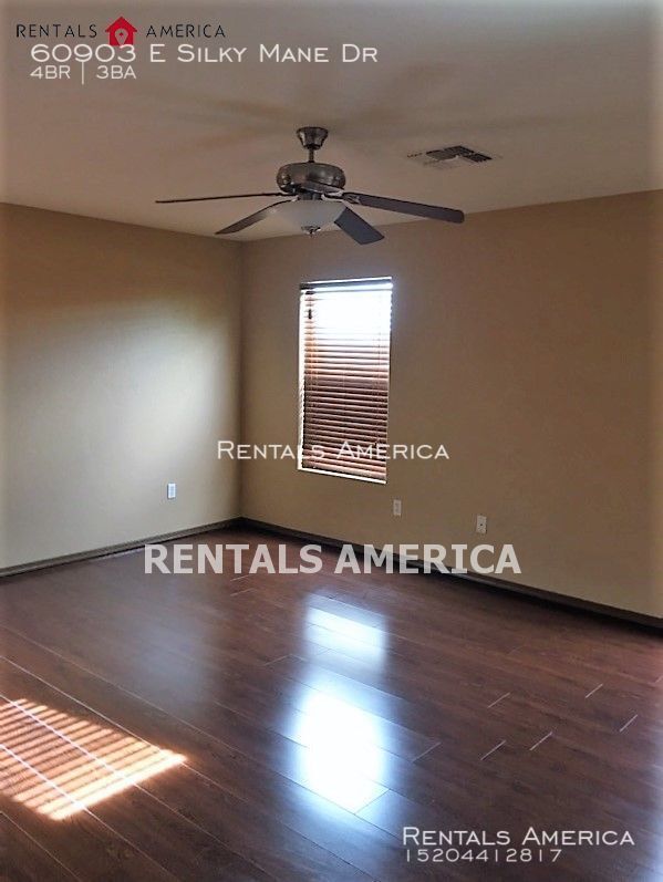 Building Photo - Elegance in Eagle Crest Ranch With Pool!!