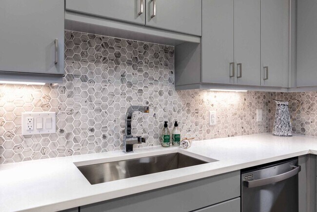 Foto del edificio - Your Ideal Home – Up to 4 Weeks Off!