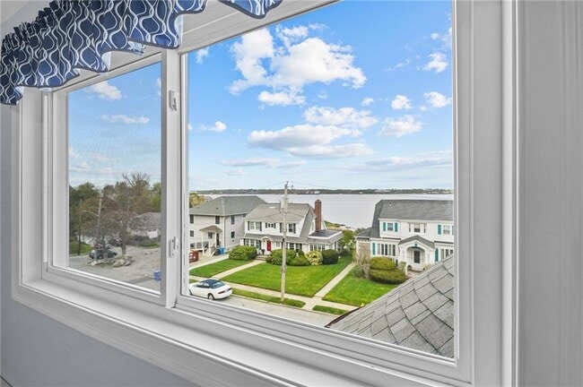 Building Photo - 17 Selkirk Rd