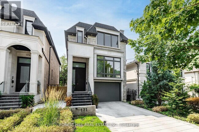 Photo du bâtiment - 171 Elmwood Ave