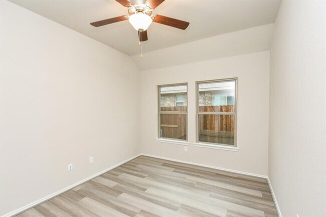 Foto del edificio - 42534 Summer Crst Rd