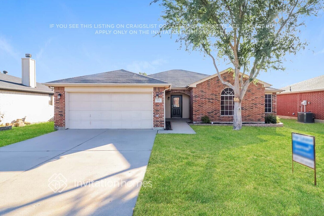 Foto principal - 632 Creekview Dr