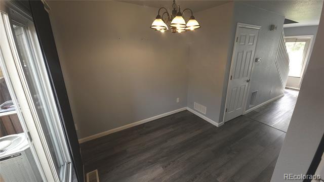 Building Photo - 805 Summer Dr