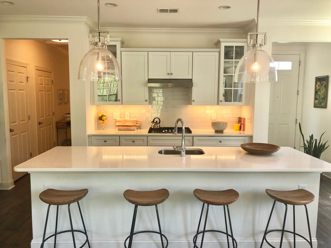 Kitchen - 96 Aspen Dr