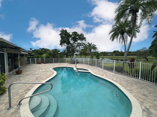 Building Photo - 13772 Sand Crane Dr