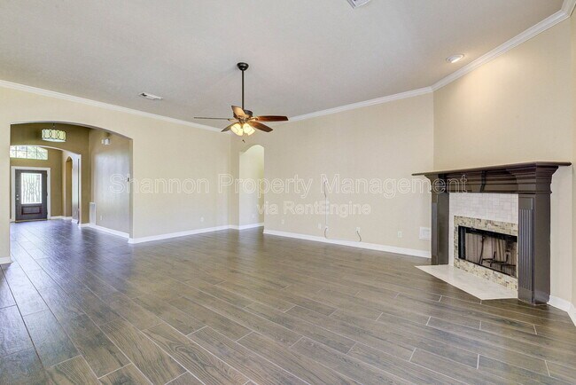 Foto del edificio - 14407 Jessica Falls Cir