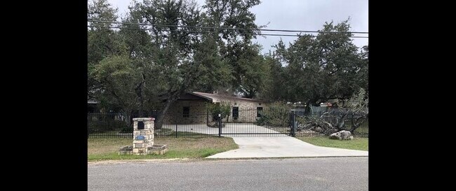 Building Photo - 1730 Connie Dr