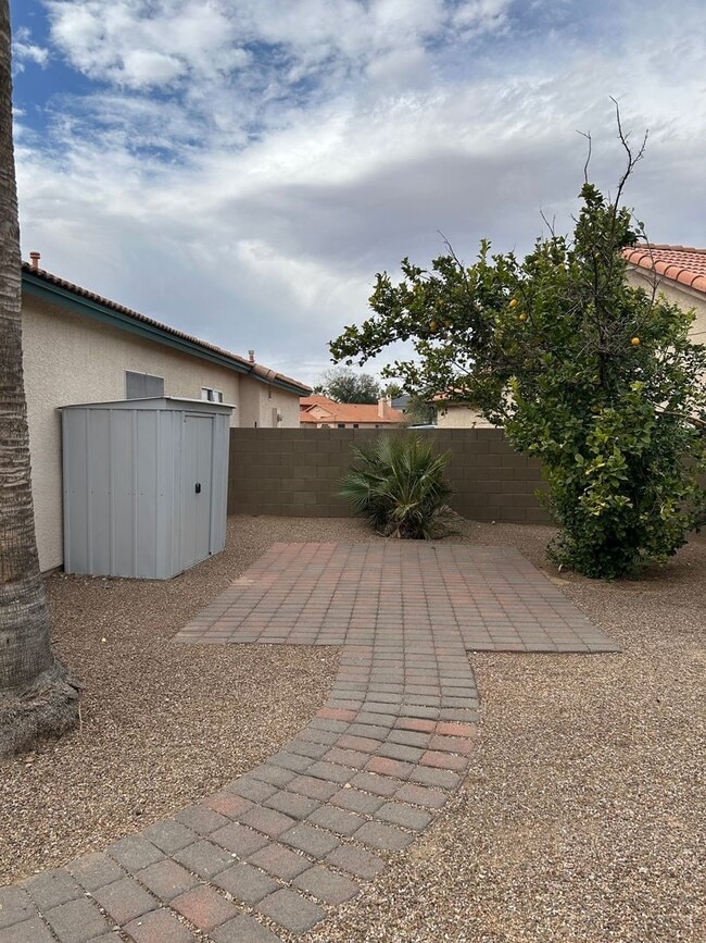 Building Photo - Charming 3BR House in Tucson
