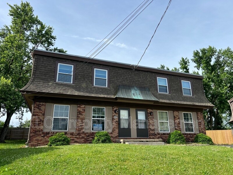 Foto principal - 6642 Holcomb Cir